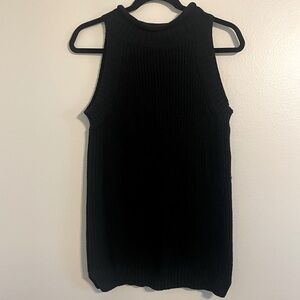 Harve Bernard sleeveless Mockneck Sweater
